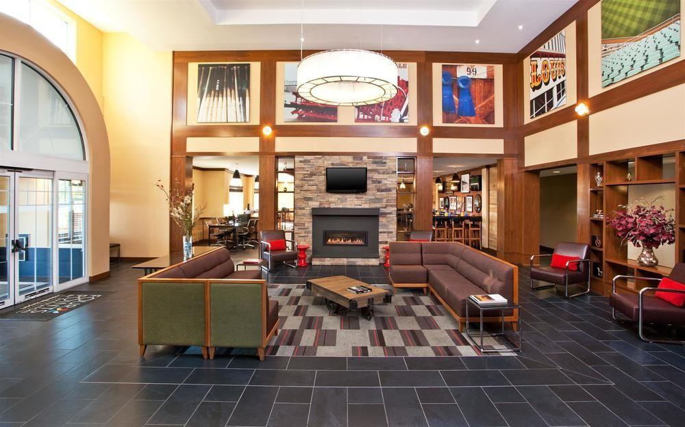 Four Points By Sheraton Louisville Airport Bagian luar foto